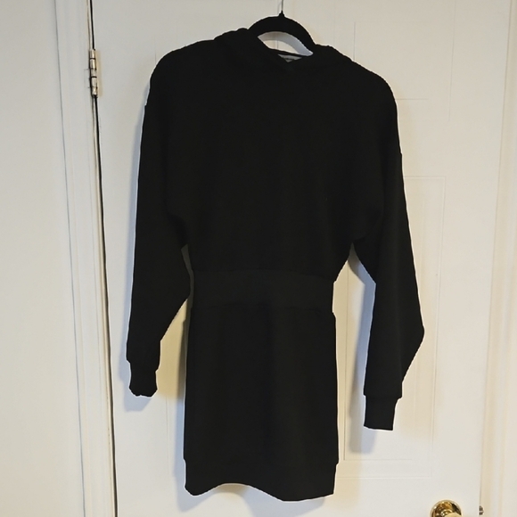 Maniere De Voir Designer Black Sweater Dress Stretchy Waist Size 4 Small NWT - Picture 1 of 5